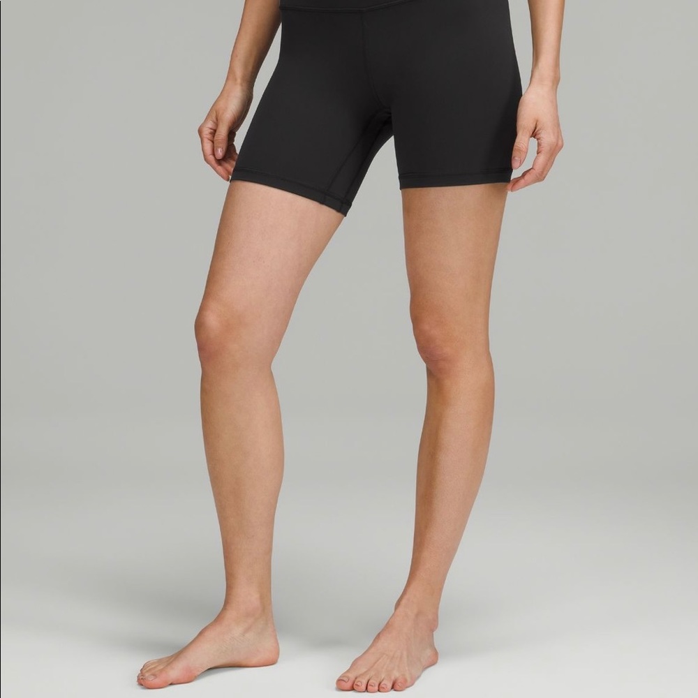 Lululemon Align yoga sorts 6” black